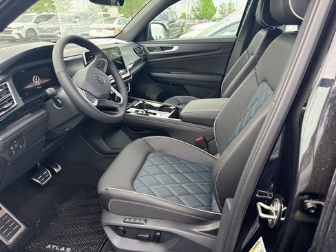 New 2026 Volkswagen Atlas Cross Sport SEL Premium R-Line AWD/4WD image 10