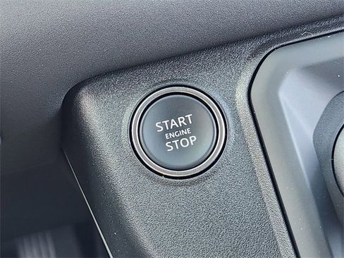 New 2024 Land Rover Defender 110 S image 20