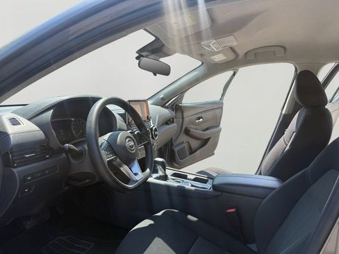 Used 2024 Nissan Sentra SV FWD image 9