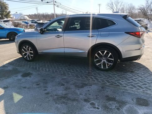 Used 2023 Acura MDX SH-AWD w/ Technology Package image 4