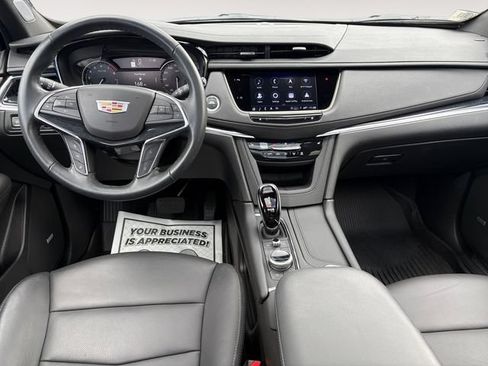 Used 2024 Cadillac XT5 Premium Luxury w/ LPO, Floor Liner Package AWD/4WD image 10