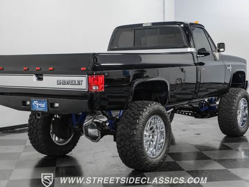 Used 1986 Chevrolet C/K Truck 3500 image 11