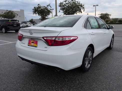 Used 2016 Toyota Camry SE FWD image 4