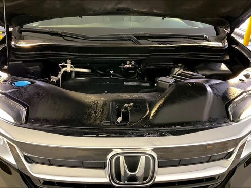 Used 2019 Honda Pilot Touring image 30