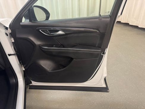 Used 2023 Buick Envision Preferred w/ Sport Touring Package image 27