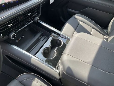 New 2026 Chevrolet Tahoe Premier w/ Sun And Tow Package AWD/4WD image 14