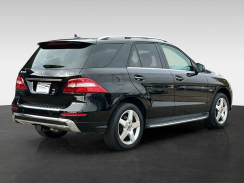 Used 2012 Mercedes-Benz ML 550 4MATIC image 7