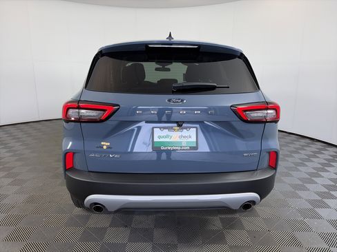Used 2023 Ford Escape Active image 9