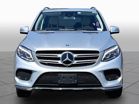 Used 2017 Mercedes-Benz GLE 400 4MATIC image 4