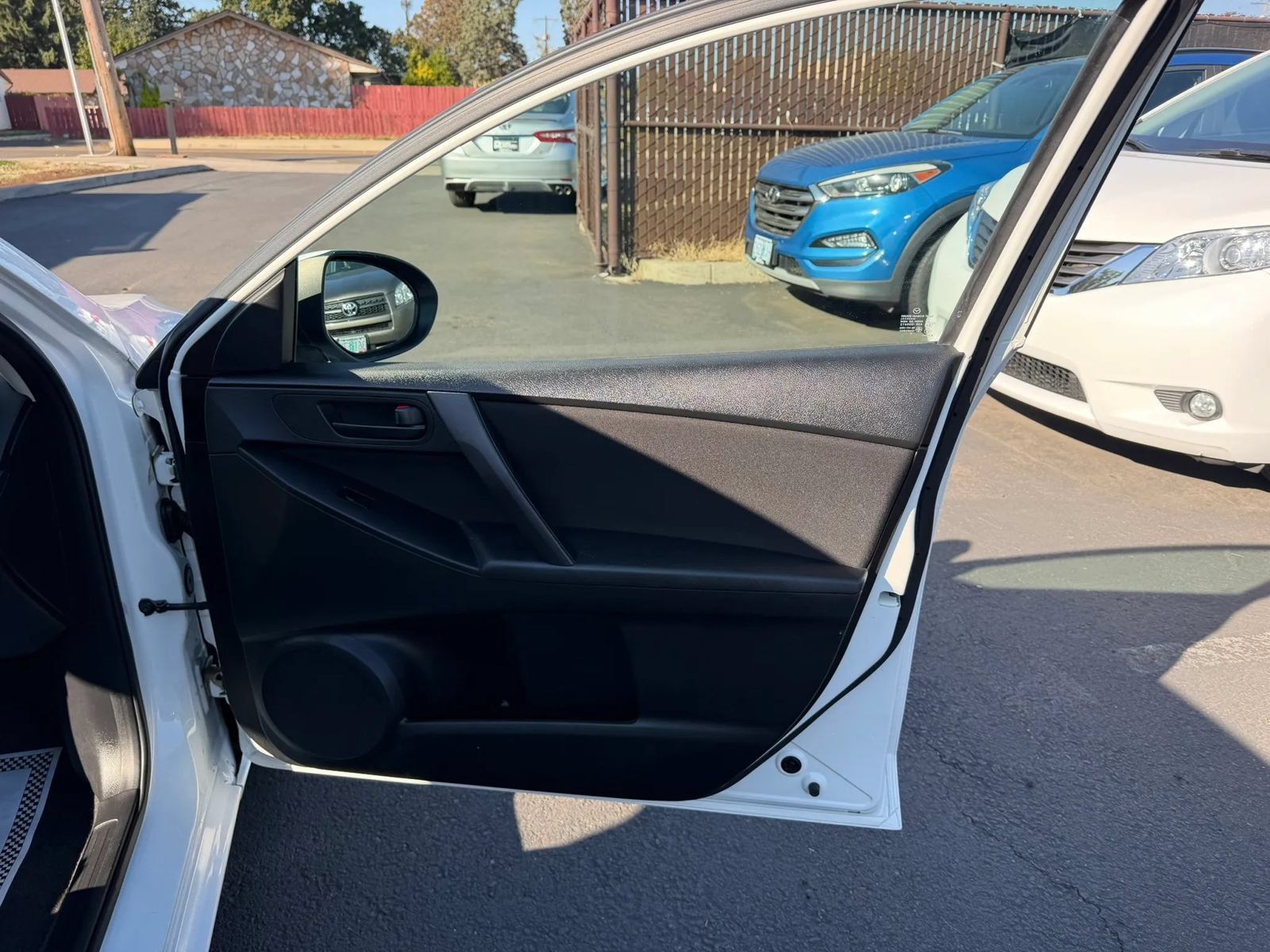 Used 2010 MAZDA MAZDA3 i Sport FWD image 14