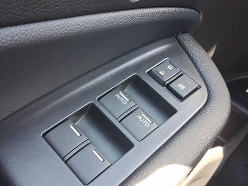 Used 2025 Honda Ridgeline Black Edition image 13