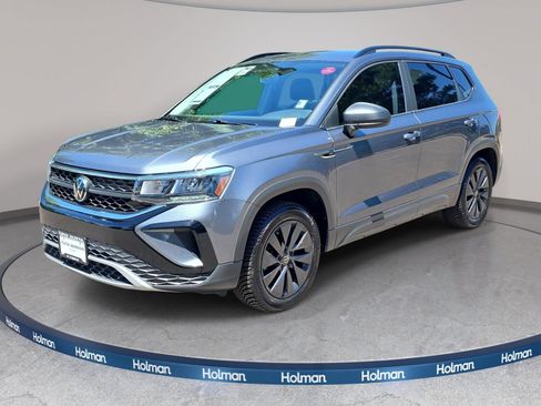 Used 2022 Volkswagen Taos S AWD/4WD image 1