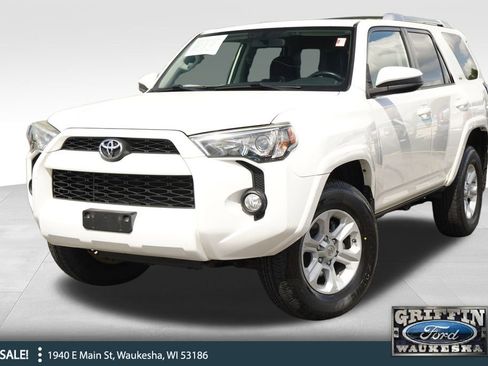 Used 2016 Toyota 4Runner SR5 image 1