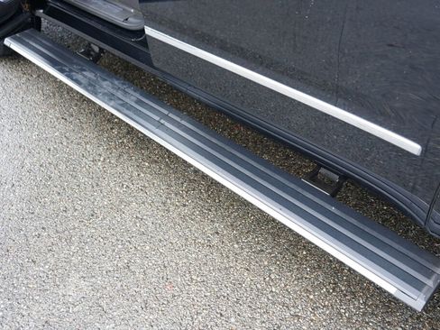 Used 2016 GMC Yukon XL Denali w/ Open Road Package image 9