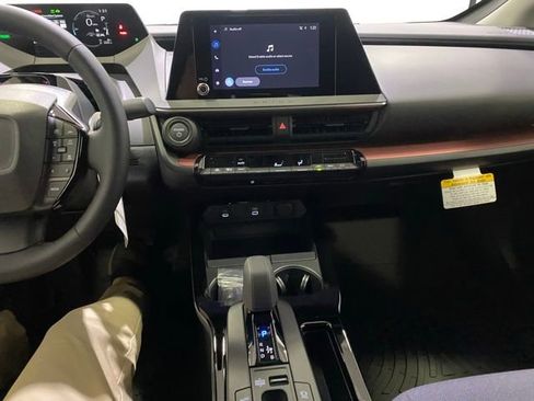 New 2026 Toyota Prius Plug-In Hybrid FWD image 18
