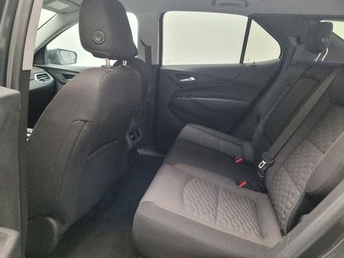 Used 2018 Chevrolet Equinox LT FWD image 18