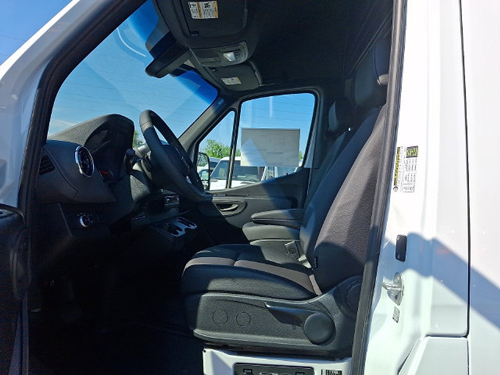 Used 2026 Mercedes-Benz Sprinter 2500 image 13