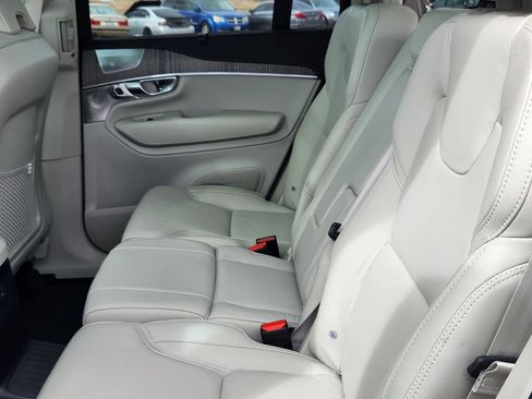 Used 2023 Volvo XC90 T8 Ultimate image 10