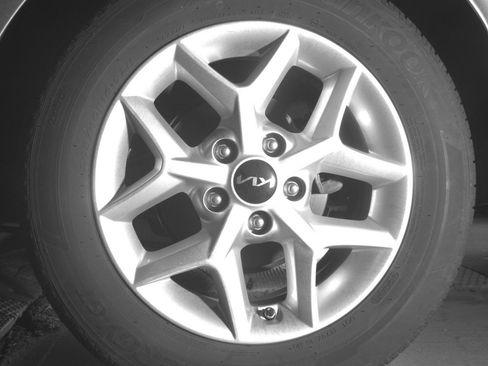 Used 2025 Kia Soul LX w/ LX Technology Package FWD image 21