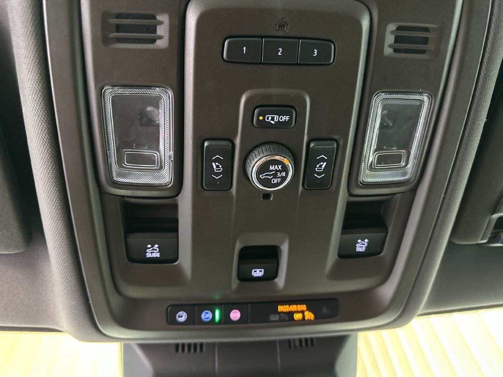 Used 2021 Cadillac Escalade Sport w/ Driver Assist Tech Package AWD/4WD image 34