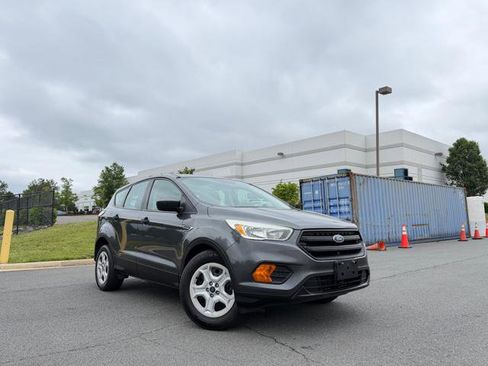 Used 2017 Ford Escape S FWD image 2