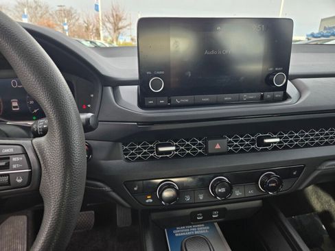 Certified 2023 Honda Accord EX image 14