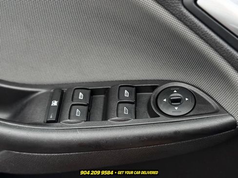 Used 2014 Ford Focus SE FWD image 13