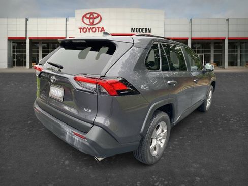 Certified 2023 Toyota RAV4 XLE w/ Convenience Package FWD image 5