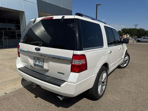 Used 2017 Ford Expedition Platinum AWD/4WD image 9