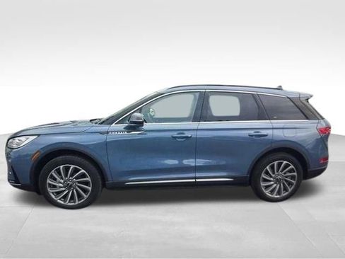 Used 2025 Lincoln Corsair Reserve w/ Equipment Group 202A AWD/4WD image 2