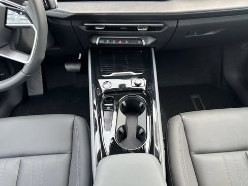 New 2026 Audi Q3 quattro 2.0T AWD/4WD image 11