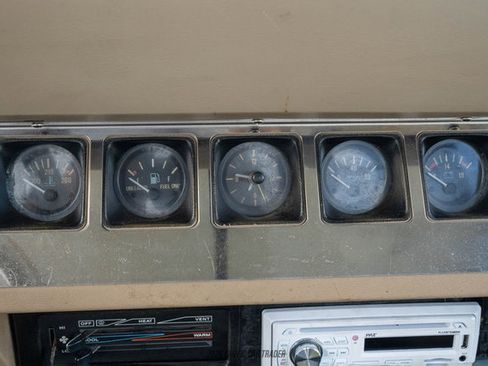 Used 1989 Jeep Wrangler Sahara AWD/4WD image 30