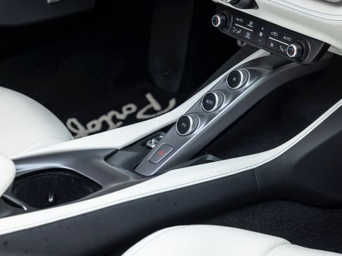 Certified 2020 Ferrari Portofino RWD image 57