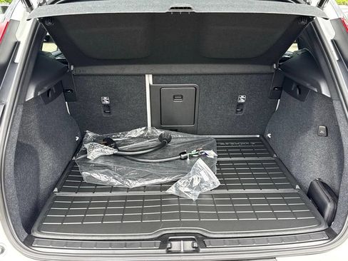 Certified 2023 Volvo XC40 Recharge Ultimate w/ Protection Package Premier AWD/4WD image 5