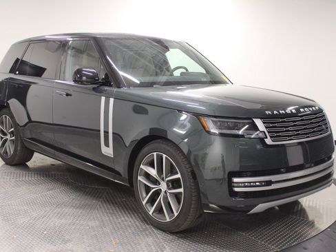 Certified 2024 Land Rover Range Rover Long Wheelbase Autobiography image 7