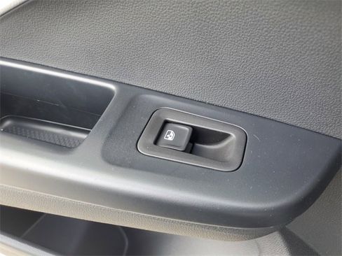 New 2025 Volkswagen Taos S image 13