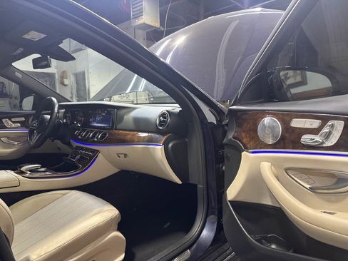 Used 2019 Mercedes-Benz E 300 4MATIC w/ Premium 1 Package image 24