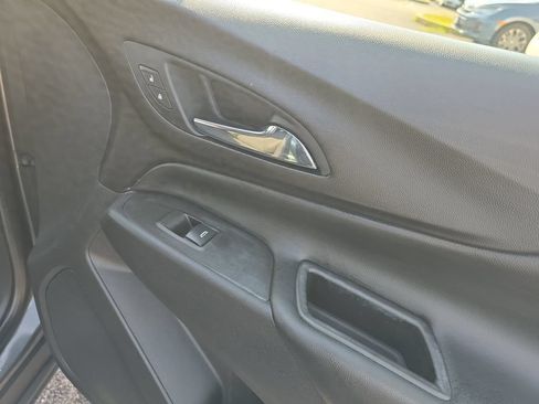 Used 2020 Chevrolet Equinox LT FWD image 21