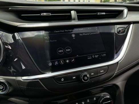 Used 2023 Buick Encore GX Essence w/ Experience Buick Package FWD image 19