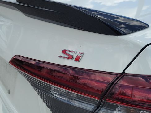 Used 2025 Honda Civic Si image 10