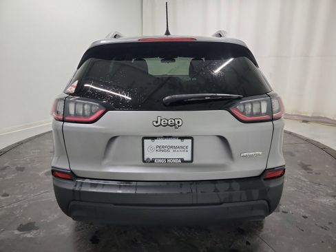 Used 2020 Jeep Cherokee Latitude w/ Cold Weather Group image 8
