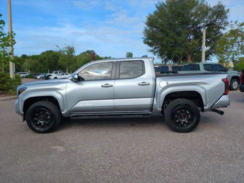 Certified 2026 Toyota Tacoma SR5 image 3