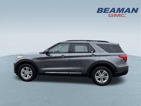 Used 2022 Ford Explorer XLT image 4