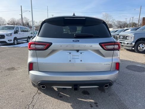 Certified 2023 Ford Escape ST-Line Select w/ Tech Pack #2 image 5