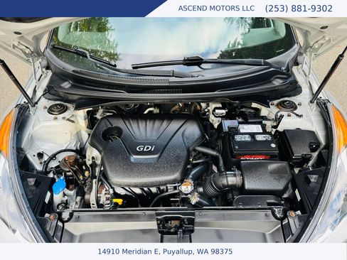 Used 2016 Hyundai Veloster image 16