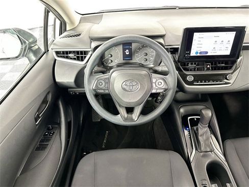 Used 2023 Toyota Corolla LE image 10