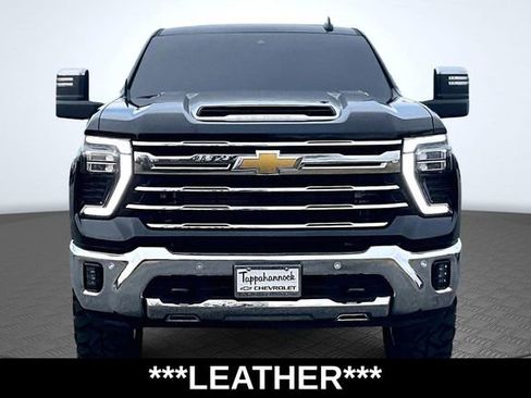 Used 2024 Chevrolet Silverado 3500 LTZ w/ LTZ Premium Package image 3