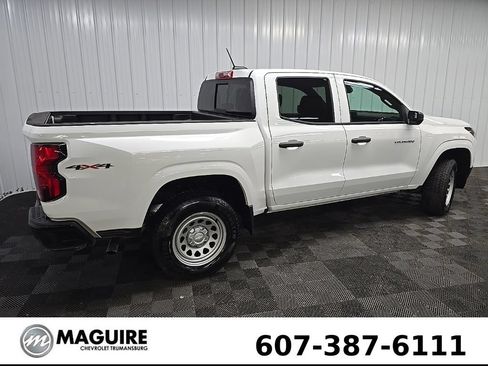 Used 2026 Chevrolet Colorado W/T w/ Advanced Trailering Package AWD/4WD image 3