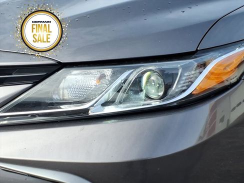 Used 2023 Toyota Camry LE image 11