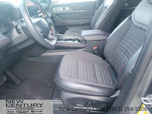 Used 2025 Ford Explorer ST-Line AWD/4WD image 10